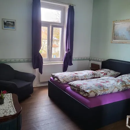 Mit 2 Schlafzimmer *